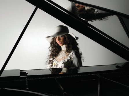 Alicia Keys - As I Am 2007 - 13