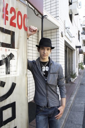 Aloha From Hell - In Japan - 9 - Max Forman