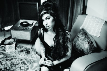 Amy Winehouse - Back to Black 2007 - 7