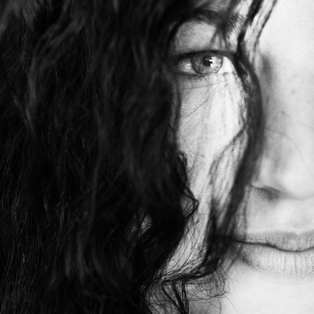 Anna Naklab - Porträt