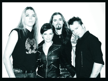 Apocalyptica - Wie Weit [mit Marta Jandová] 2005 - 1