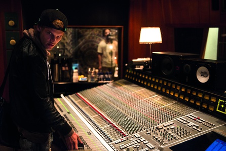 Avicii - 2015 - 8