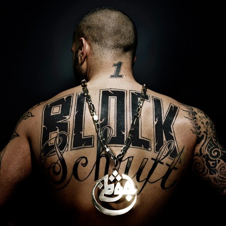 Azad - Blockschrift - Cover