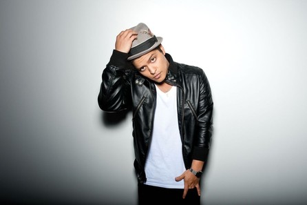 Bruno Mars - Doo-Wops & Hooligans - 2