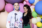 Cher Lloyd mit Mike Posner - With Ur Love - 1