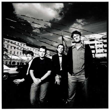 Element Of Crime - Mittelpunkt der Welt - 1