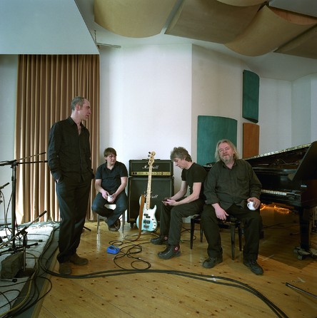 Element Of Crime - Mittelpunkt der Welt - 13