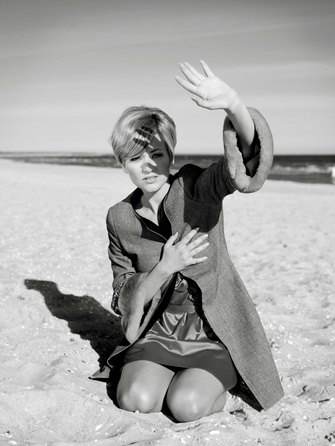 Ella Endlich - 2011 - 4