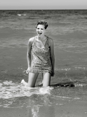 Ella Endlich - 2011 - 7