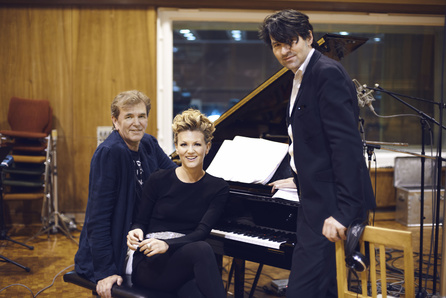 Ella Endlich - 2012 3