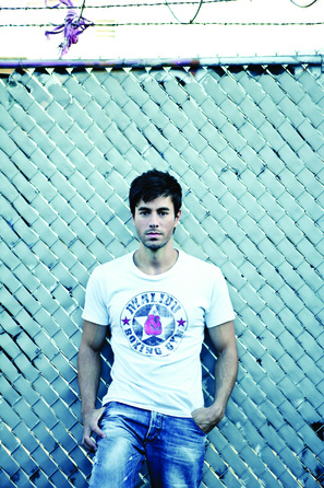 Enrique Iglesias - 2014 - 01