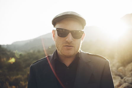 Flo Mega - Mann über Bord - 02