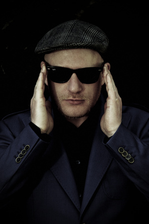 Flo Mega - Mann über Bord - 04