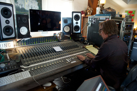 Foo Fighters - "Sonic Highways" (Los Angeles, 2014) - 01