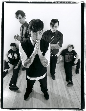 Good Charlotte - The Chronicles of Life and Death 2004 - 3