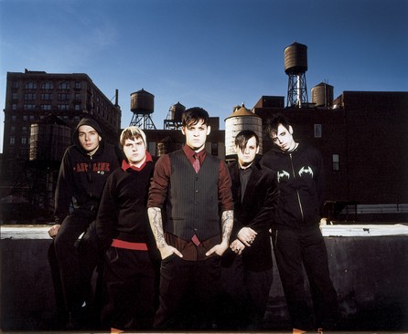 Good Charlotte - The Chronicles of Life and Death 2004 - 4