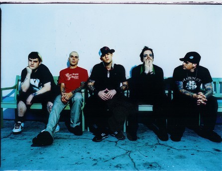 Good Charlotte - The Chronicles of Life and Death 2004 - 8