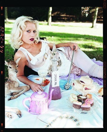 Gwen Stefani - 2004 - 11