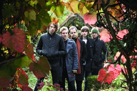 Kaiser Chiefs - Yours Truly, Angry Mob 2007 - 1