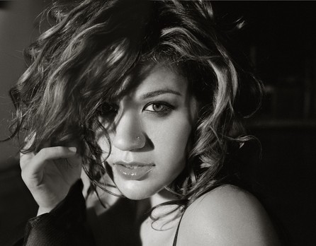 Kelly Clarkson - 2004 Breakaway - 3