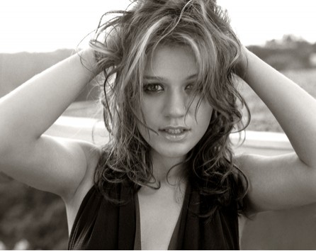 Kelly Clarkson - 2004 Breakaway - 5