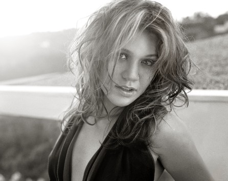 Kelly Clarkson - 2004 Breakaway - 6