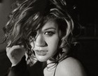 Kelly Clarkson - 2004 Breakaway - 3