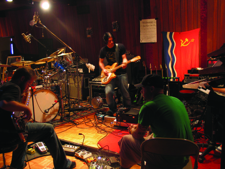 Limp Bizkit - Results May Vary - 11