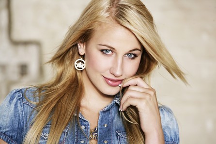 Lulu Lewe - Crushing On You - 1