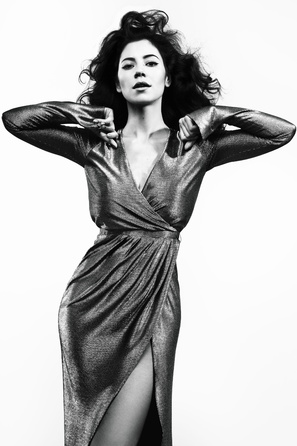 Marina and the Diamonds - Black And White 2