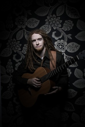 Newton Faulkner - Hand Built By Robots - 14