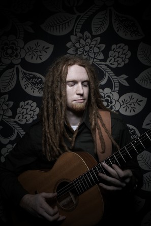 Newton Faulkner - Hand Built By Robots - 15