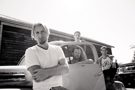 Nickelback - Shooting Here And Now - 2