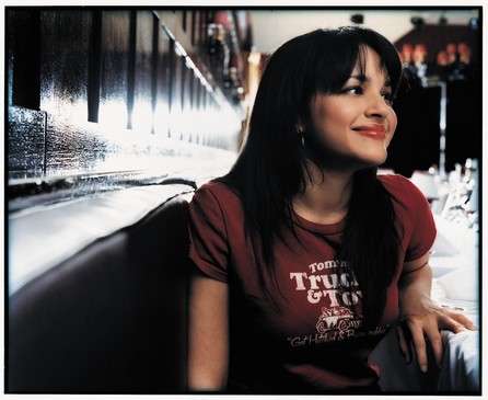 Norah Jones - Diverse Photos - 16