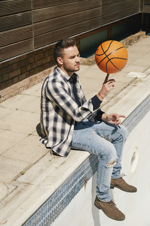 One Direction "FOUR" (2014) 32