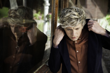 One Direction - Niall (2012) 4