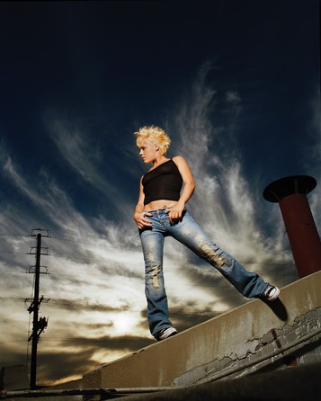 P!nk - 2003 - 9 - Mauer