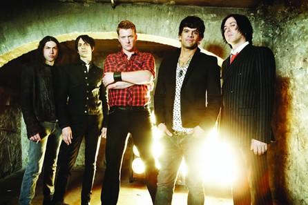 Queens Of The Stone Age - Era Vulgaris - 2