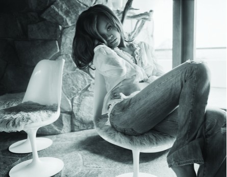 Rihanna - A Girl Like Me - 6