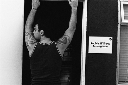 Robbie Williams - Robbie Williams Live At Knebworth 10th Anniversary - 11