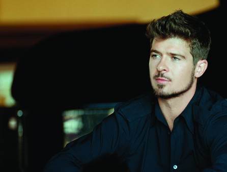 Robin Thicke - Lost Without U - 8
