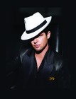 Robin Thicke - Magic - 3
