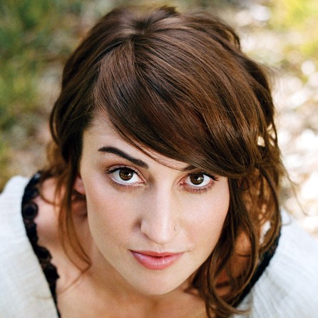 Porträtfoto von Sara Bareilles