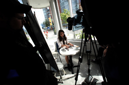 Sara Bareilles - "King Of Anything" behind-the-scenes shot (2010) - 01