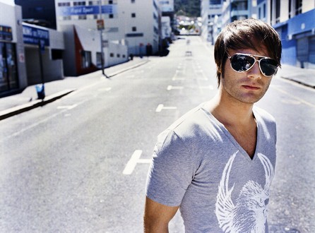 Sasha - Hide & Seek 2007 - 4