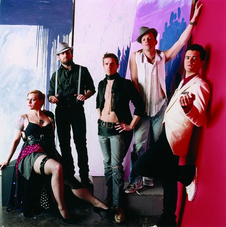 Scissor Sisters - Comfortably Numb  - 3