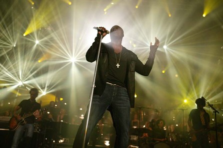 Seal - One Night to Remember Live - 6