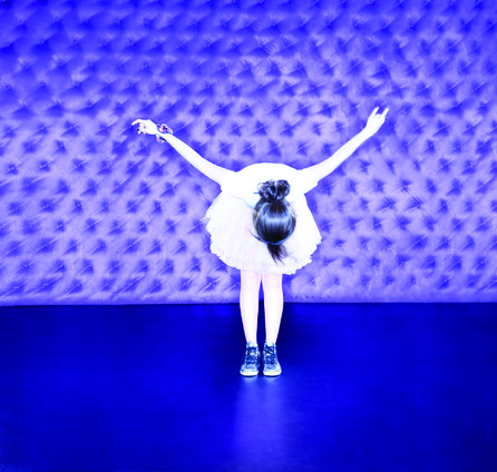 Selena Gomez - Kiss & Tell - 6