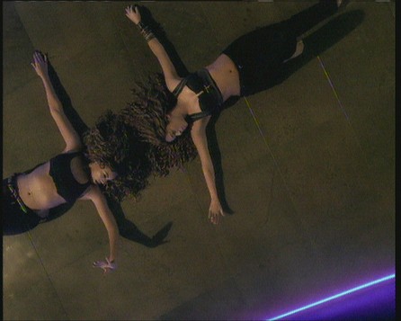 Shakira - Shakira & Beyoncé - Videostill Beautiful Liar 2007 - 7