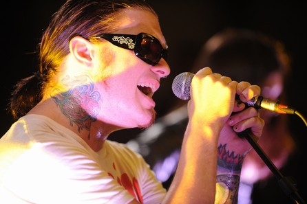 Shinedown - The Sound Of Madness - 14